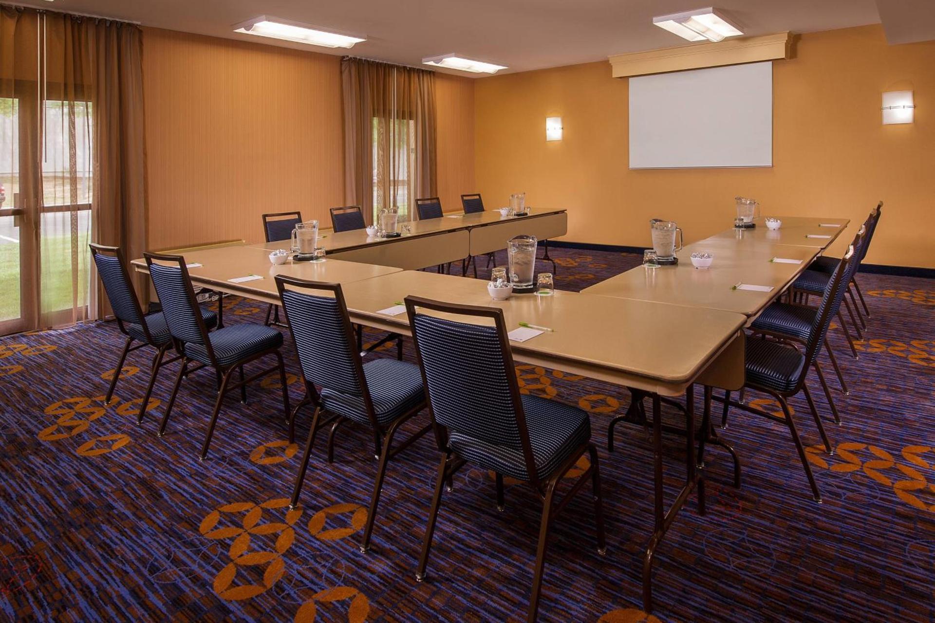Courtyard by Marriott Richmond West photo 22