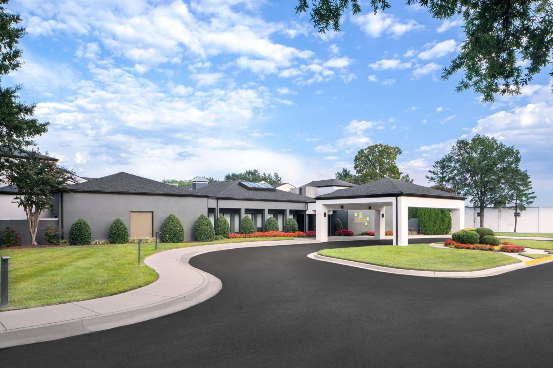 Courtyard by Marriott Richmond West photo 1