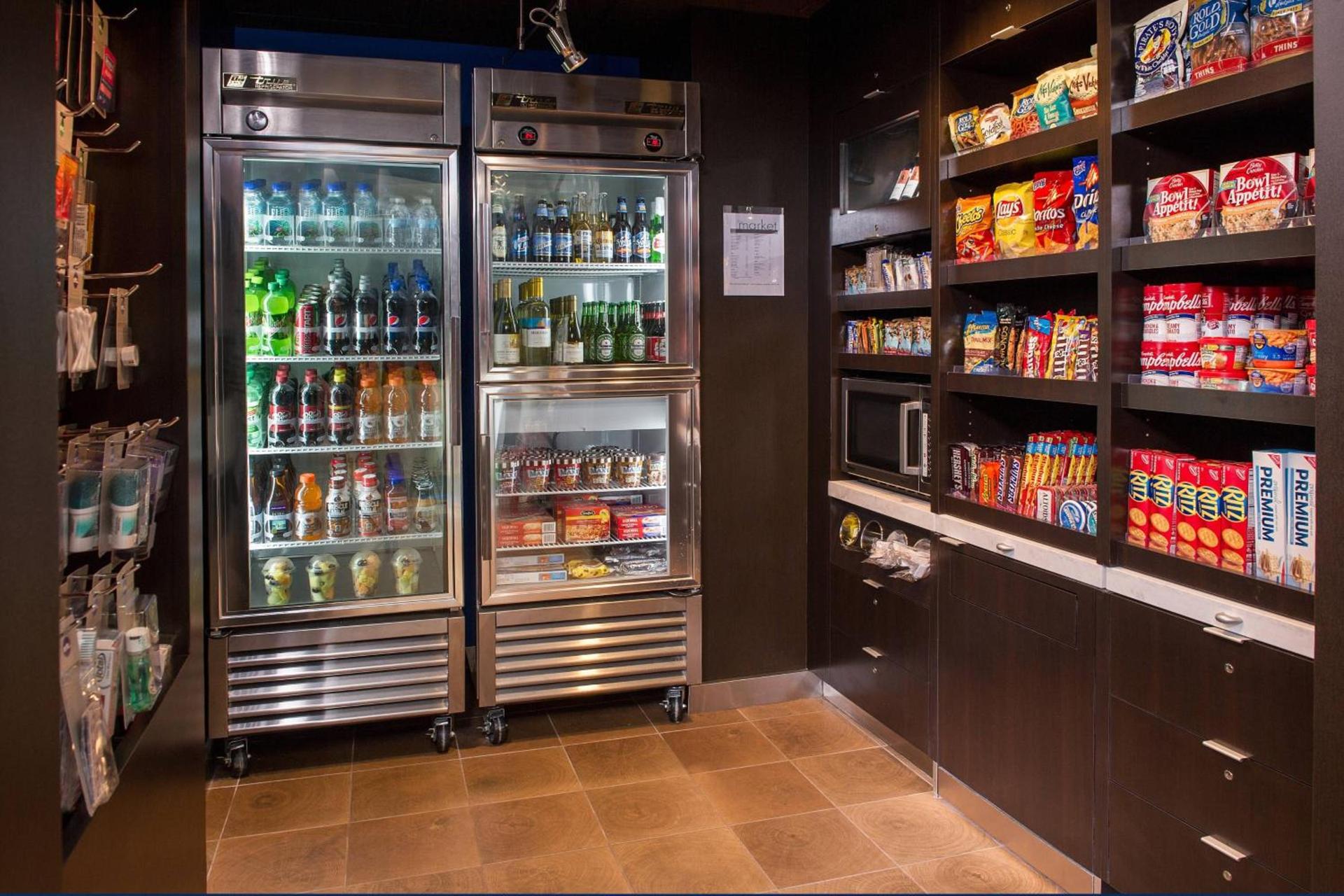 Courtyard by Marriott Richmond West photo 11