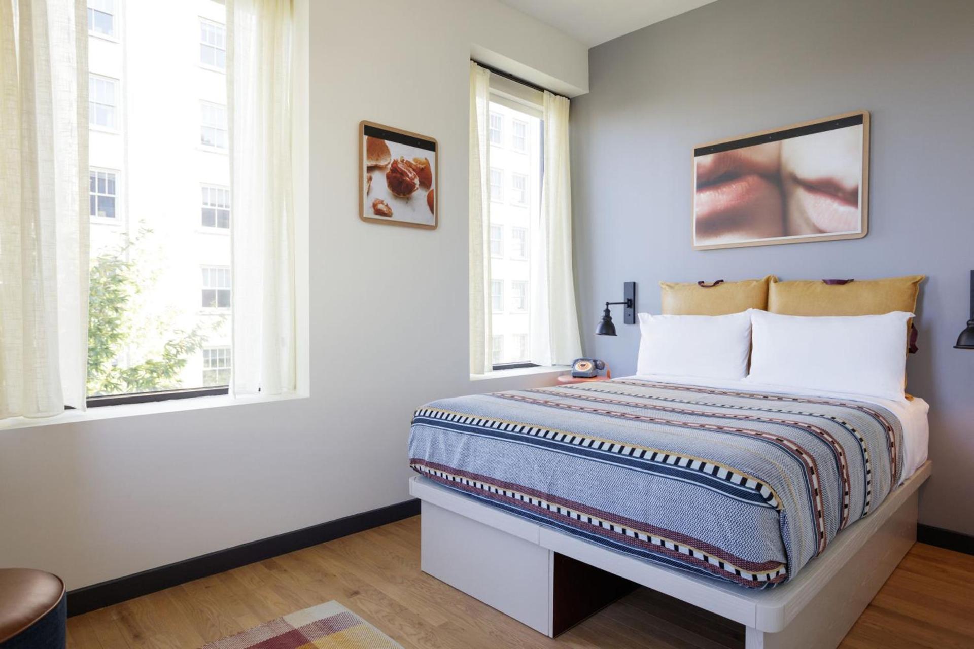Moxy Richmond Downtown photo 14