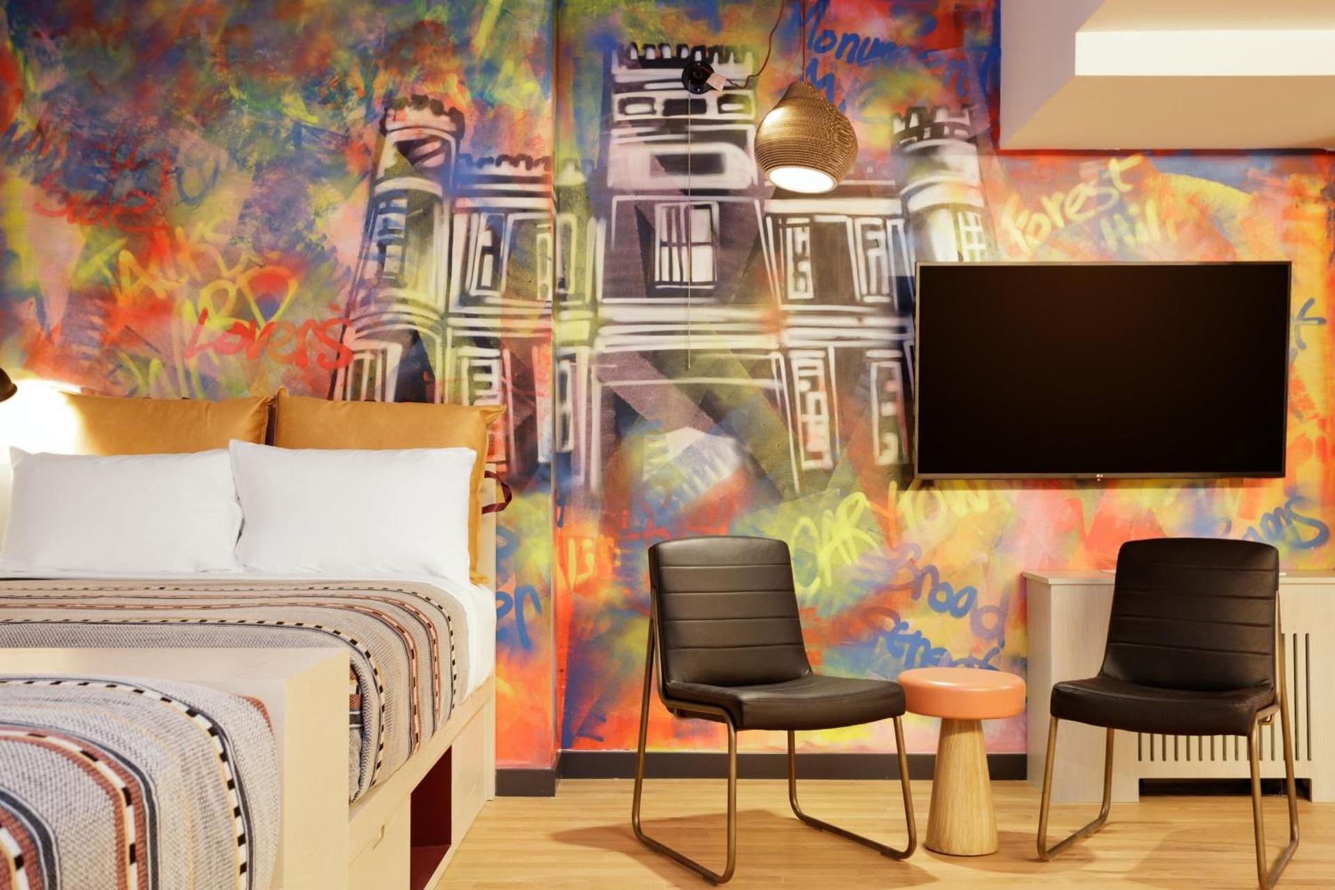 Moxy Richmond Downtown photo 15