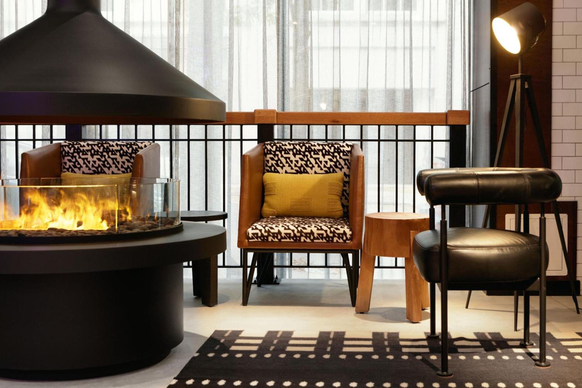 Moxy Richmond Downtown photo 30