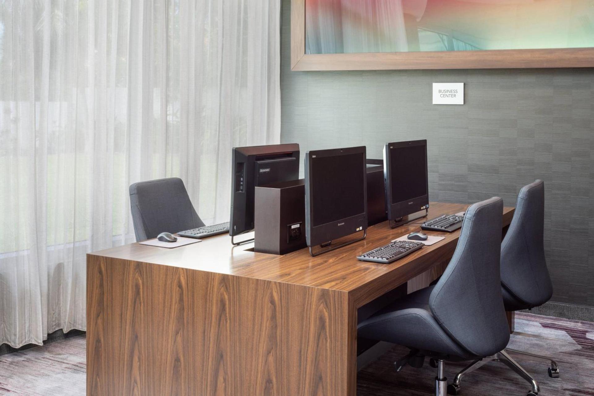 Courtyard by Marriott Miami Airport photo 19
