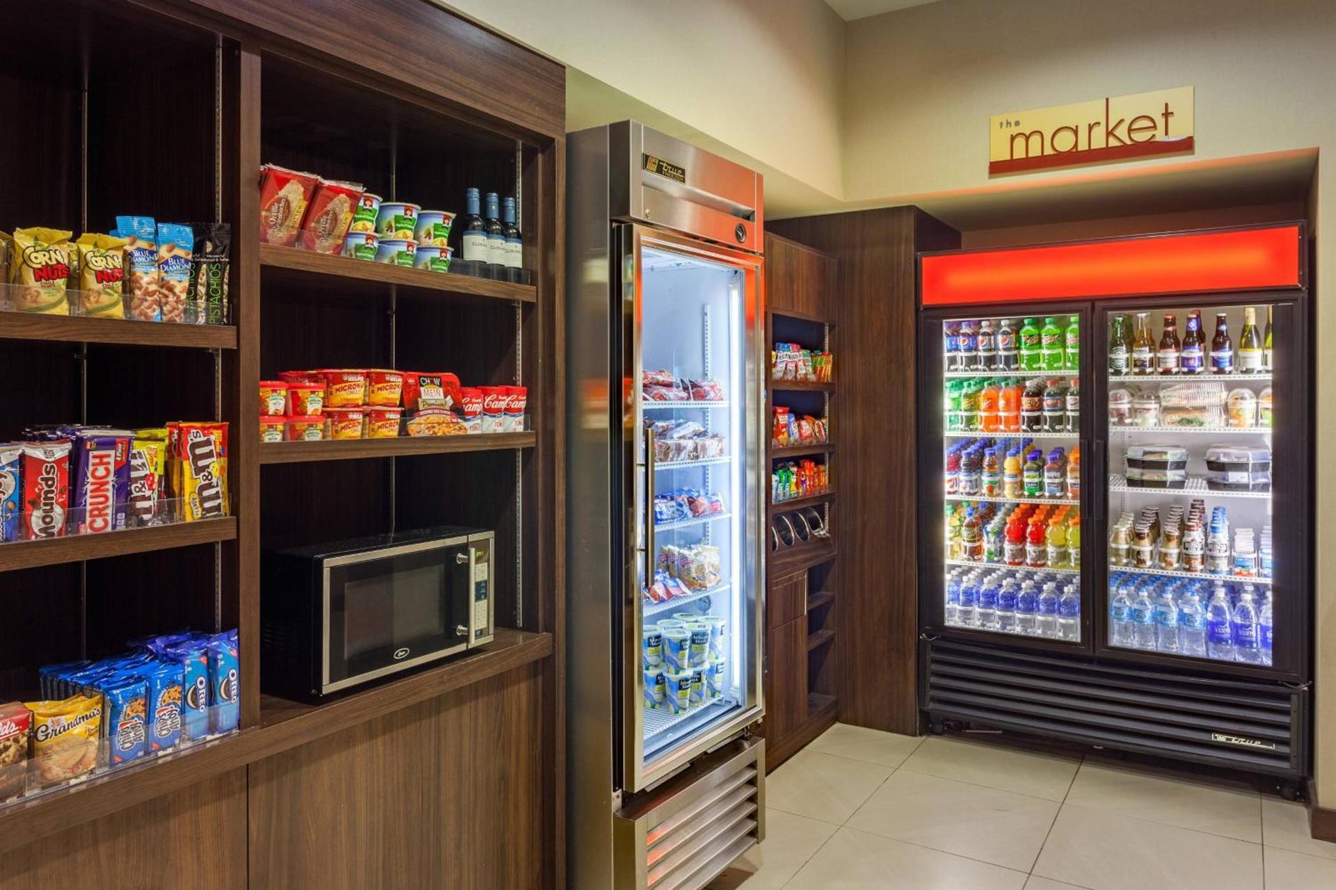 Courtyard by Marriott Miami Airport photo 21