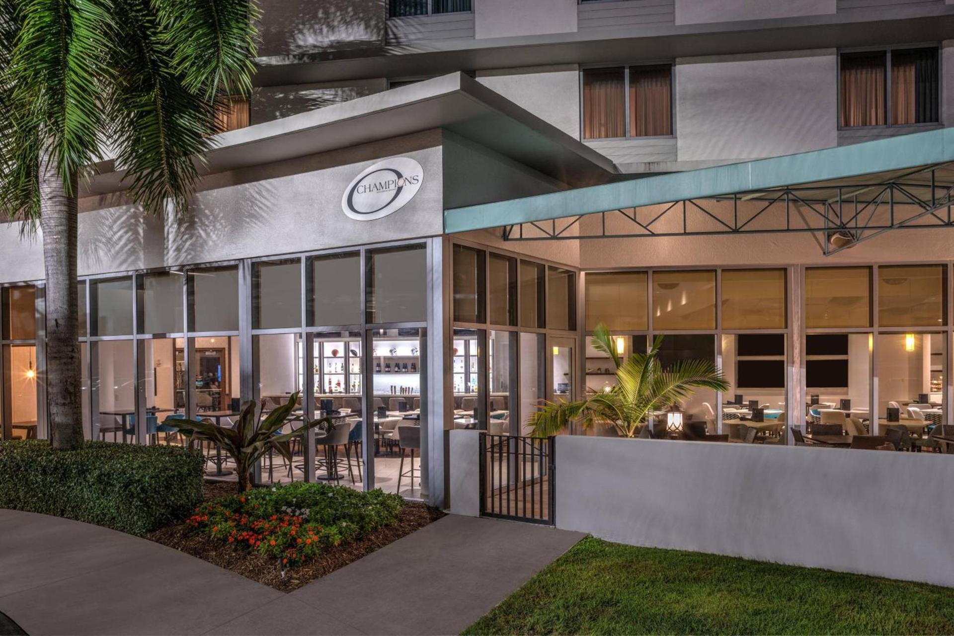 Courtyard by Marriott Miami Airport photo 26