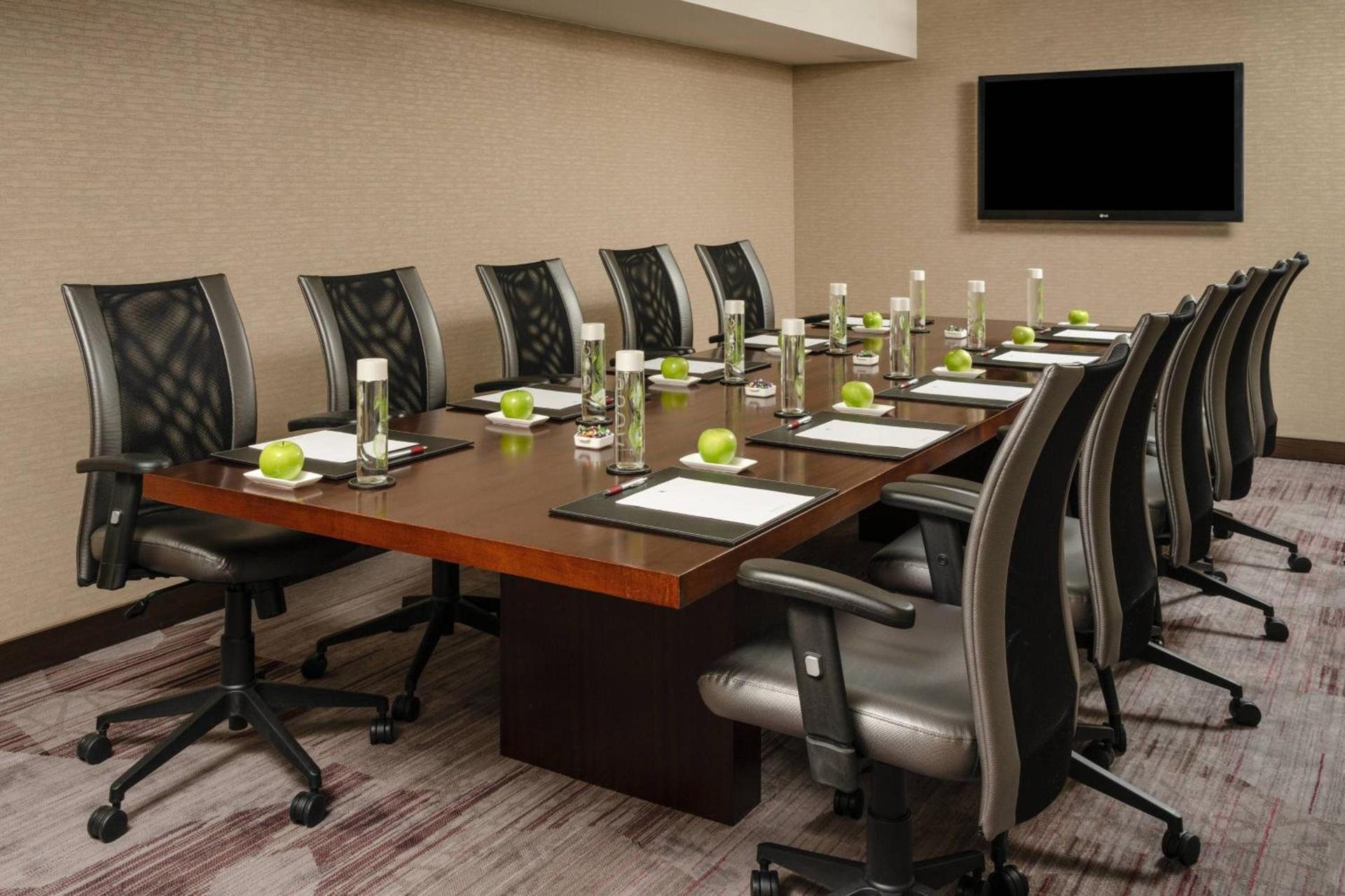 Courtyard by Marriott Miami Airport photo 35