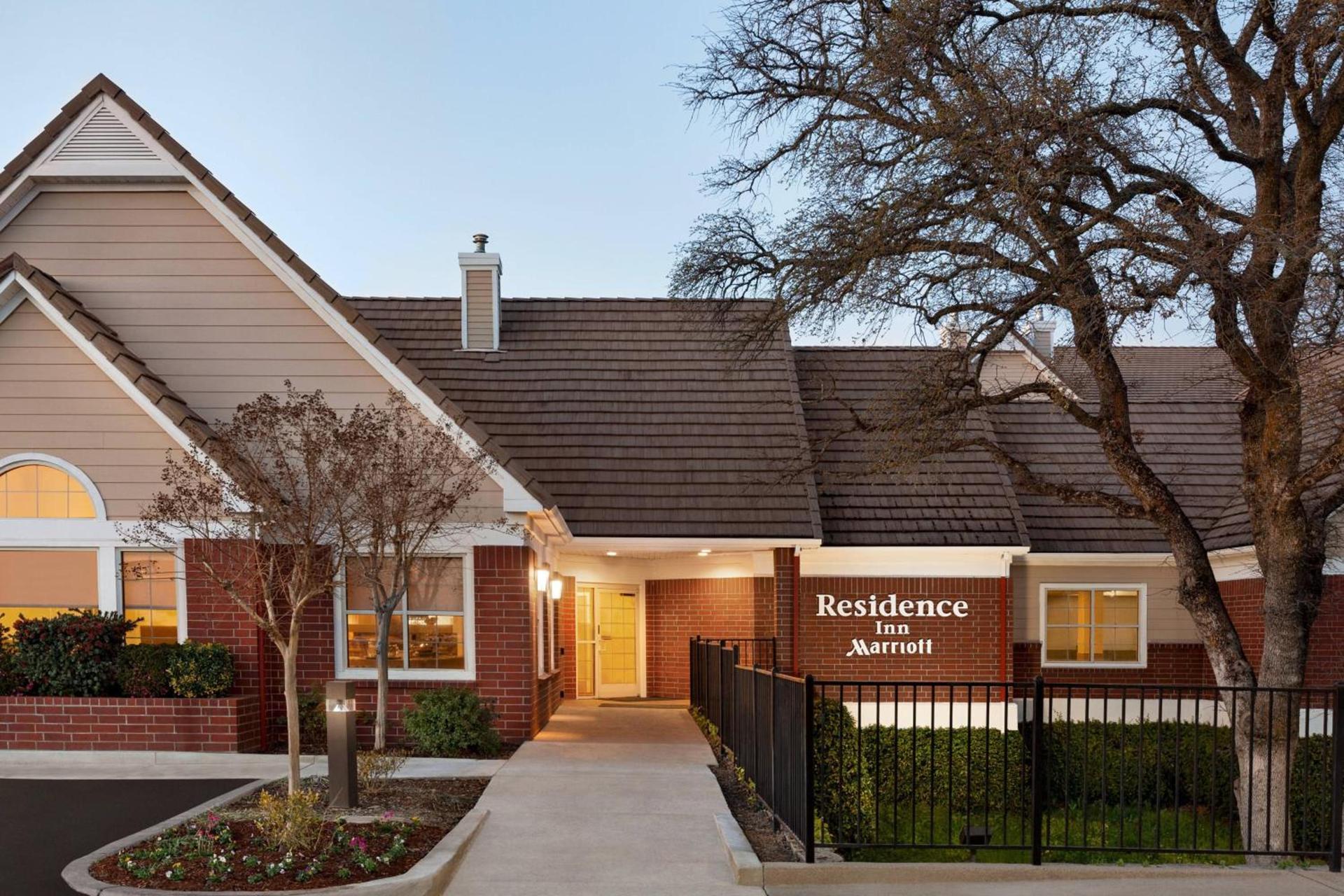 Residence Inn by Marriott Roseville photo 3