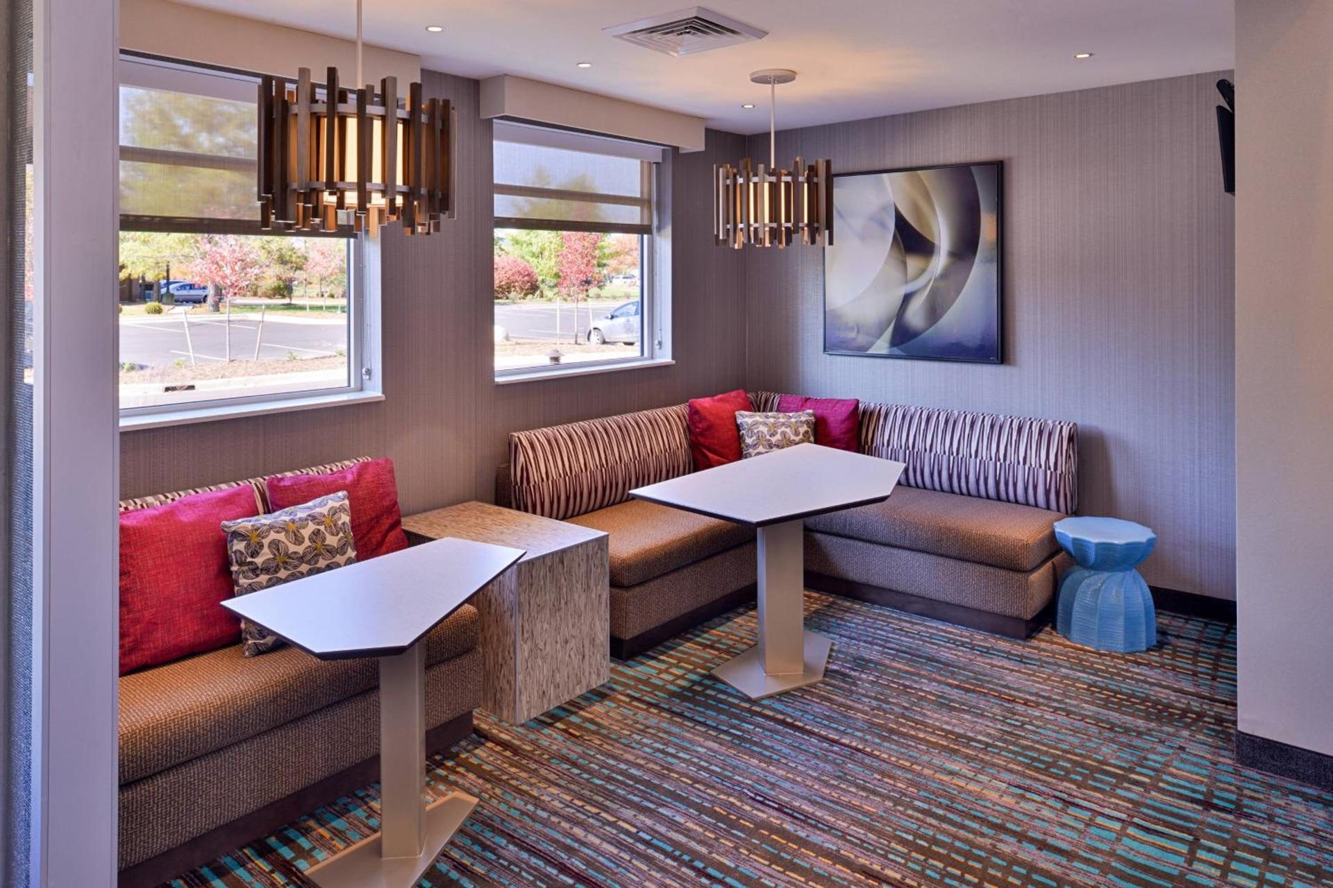 Residence Inn by Marriott East Lansing photo 20