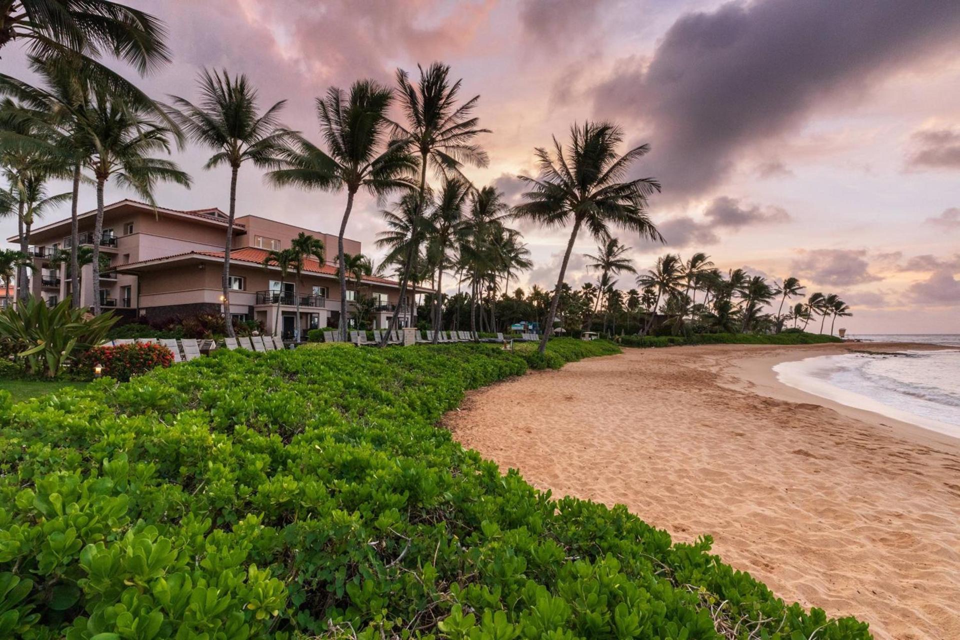 Marriott's Waiohai Beach Club photo 3