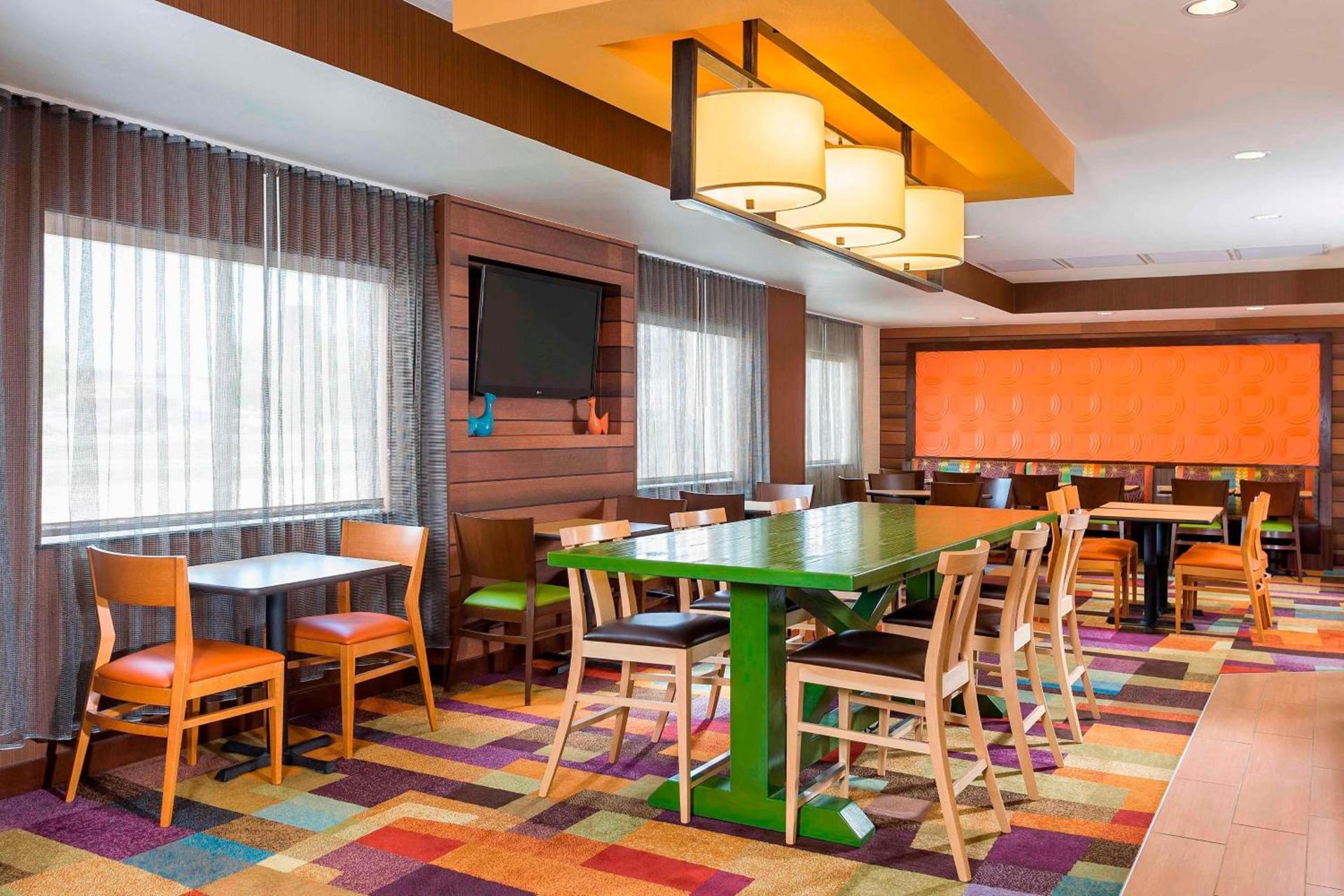 Fairfield Inn & Suites Holland photo 3