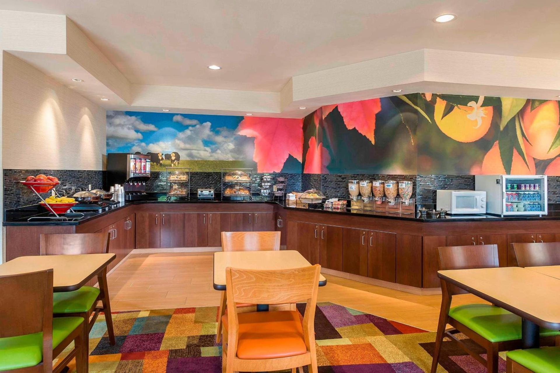 Fairfield Inn & Suites Holland photo 11