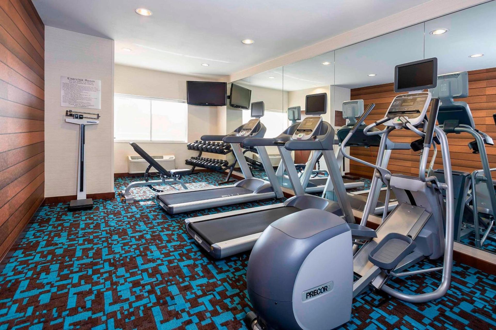 Fairfield Inn & Suites Holland photo 13