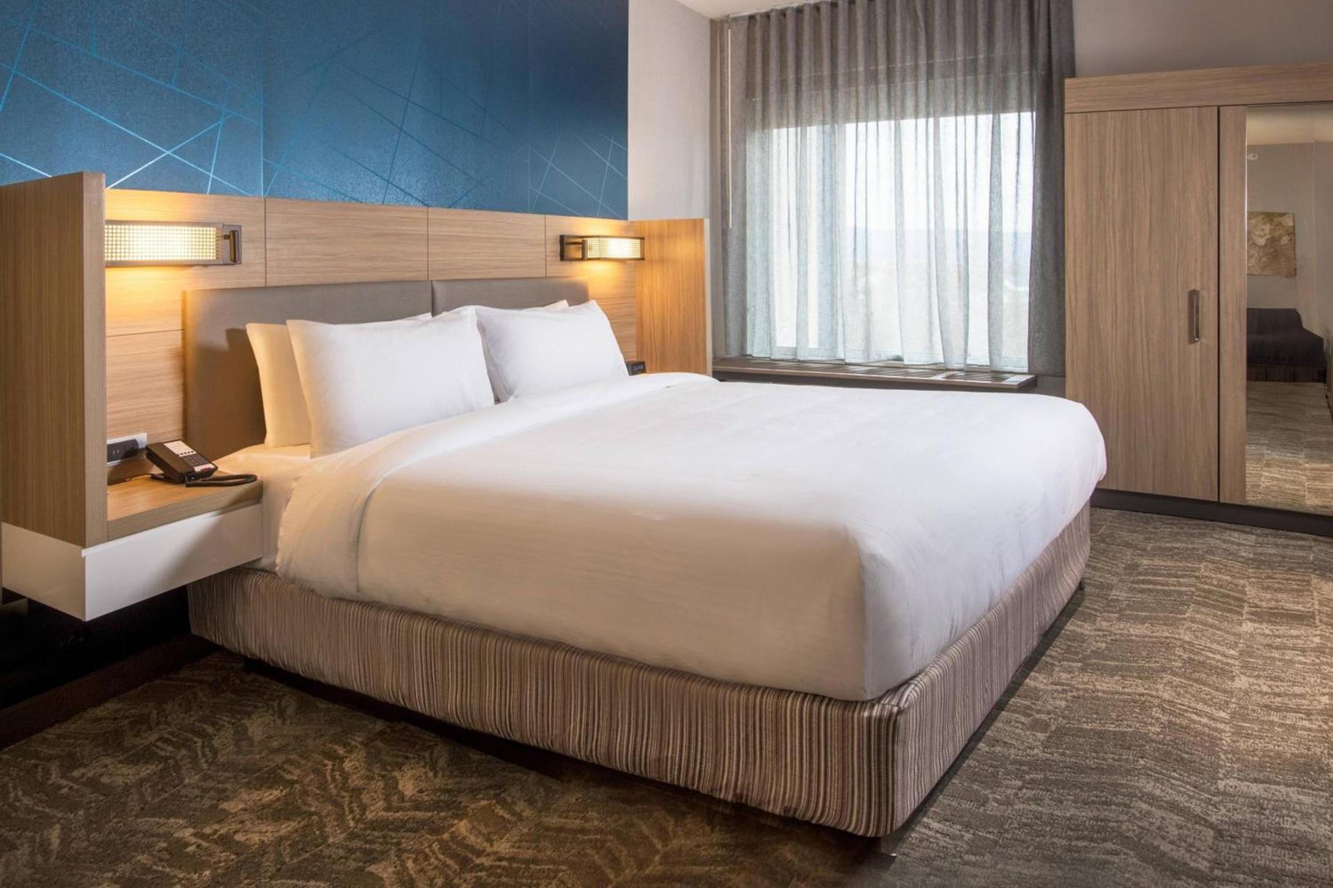 SpringHill Suites By Marriott Frederick photo 15
