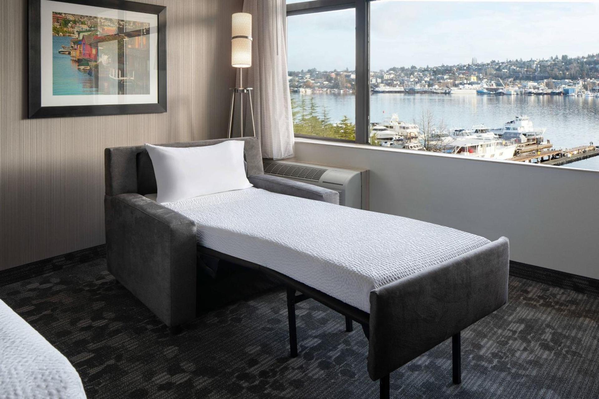 Courtyard Seattle Downtown/Lake Union photo 21