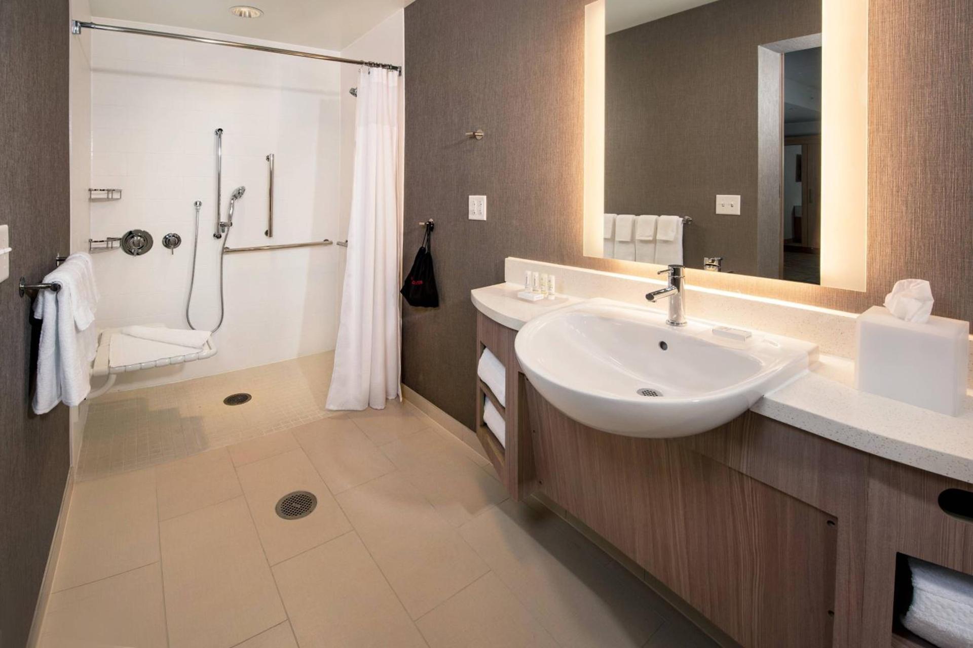 SpringHill Suites By Marriott Frederick photo 19
