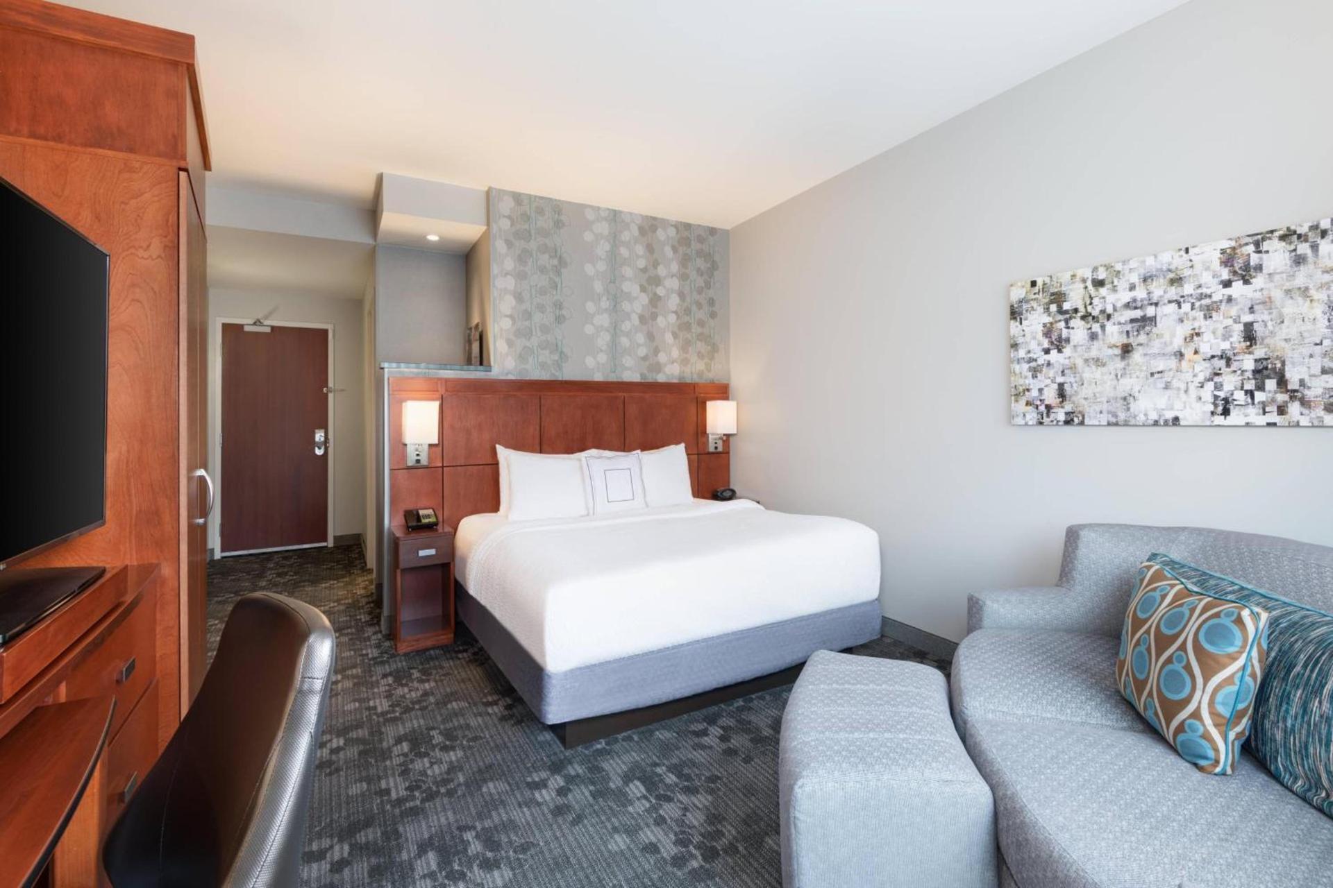Courtyard by Marriott Pittsburgh Washington Meadow Lands photo 9