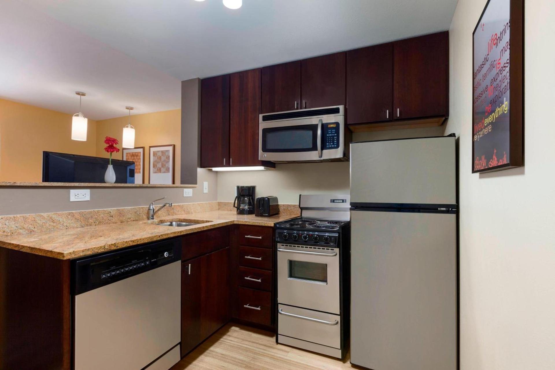 TownePlace Suites Joliet South photo 13