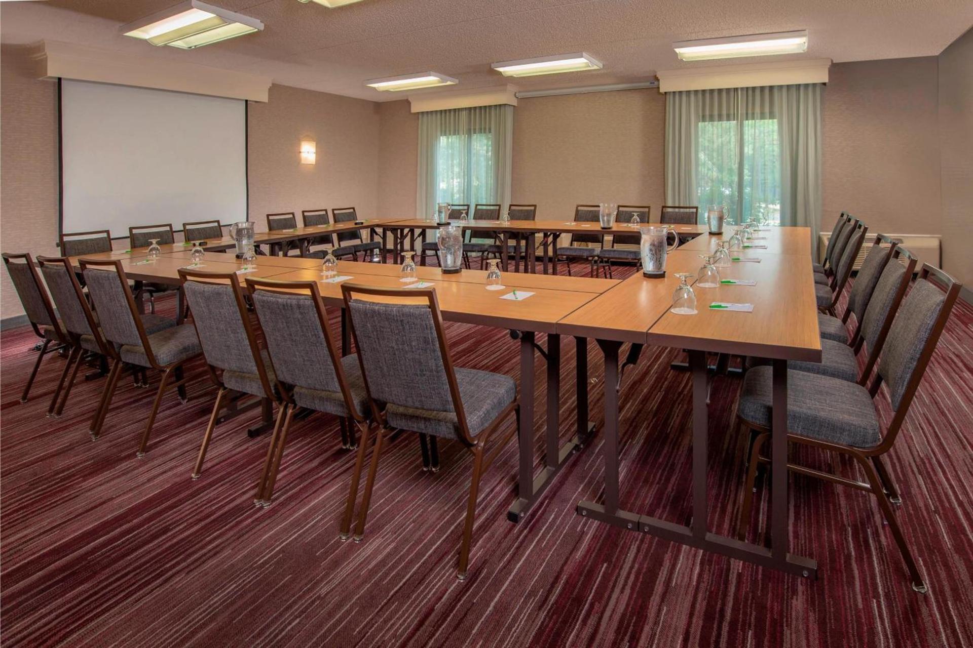 Courtyard by Marriott Rockville photo 32