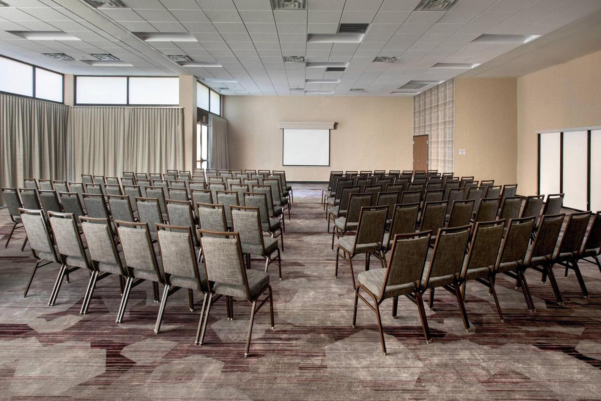 Courtyard by Marriott Rockville photo 35