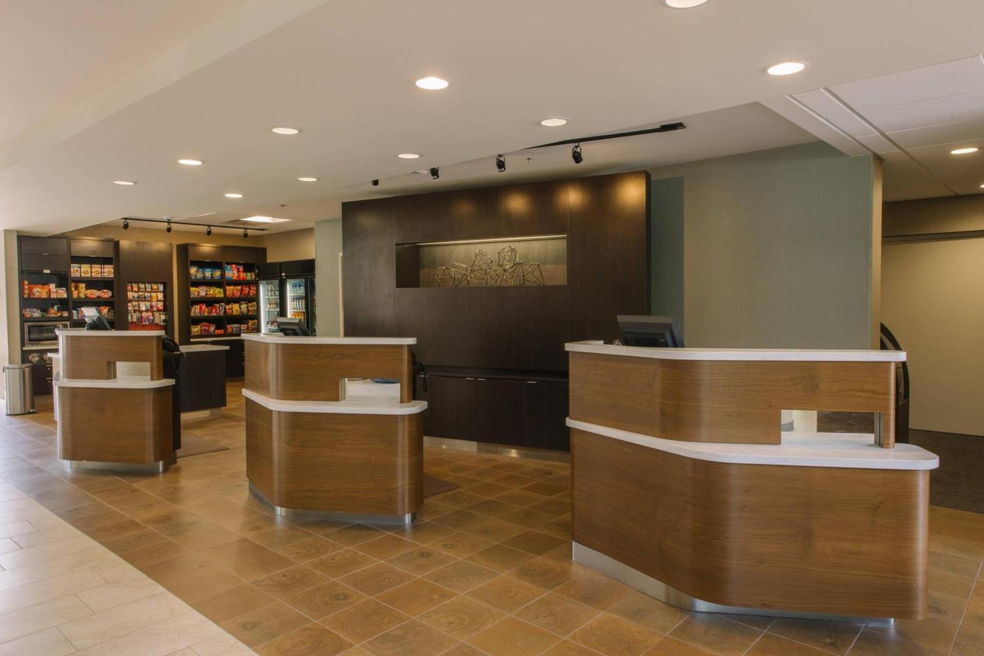 Courtyard by Marriott Nashua photo 2