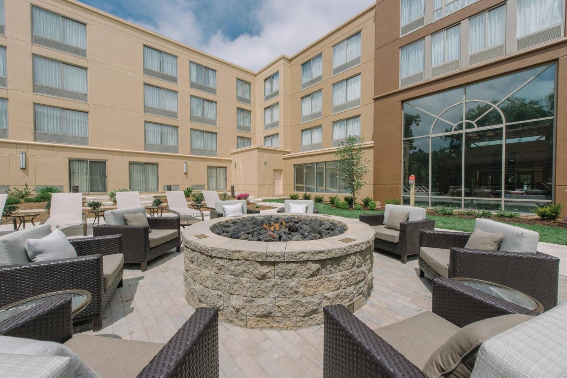 Courtyard by Marriott Nashua photo 5