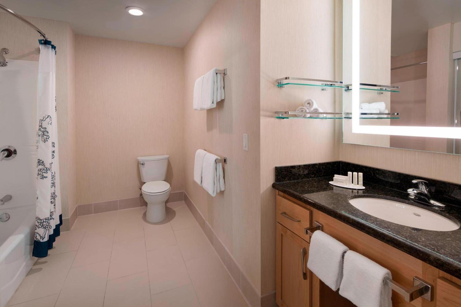 Residence Inn San Diego Del Mar photo 13