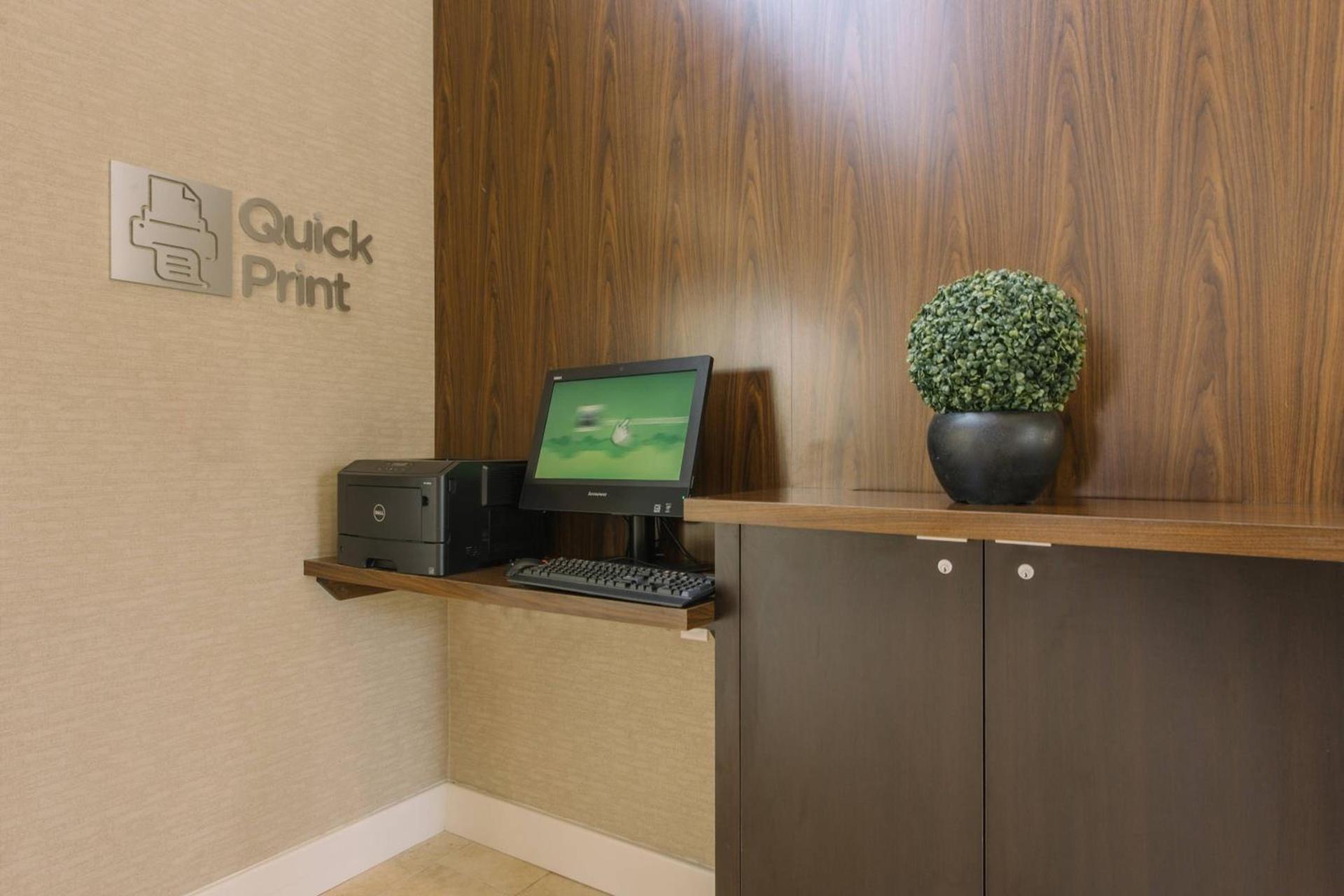 Courtyard by Marriott Nashua photo 13
