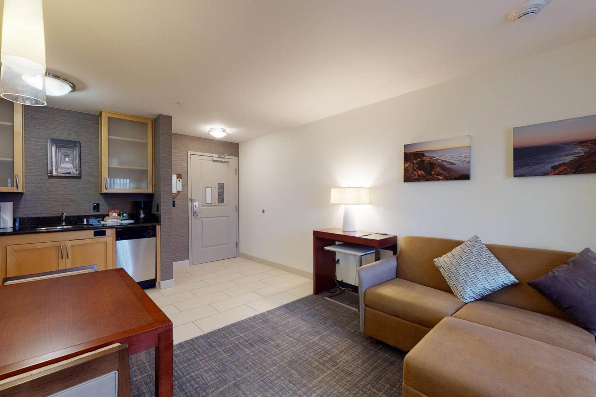 Residence Inn San Diego Del Mar photo 9