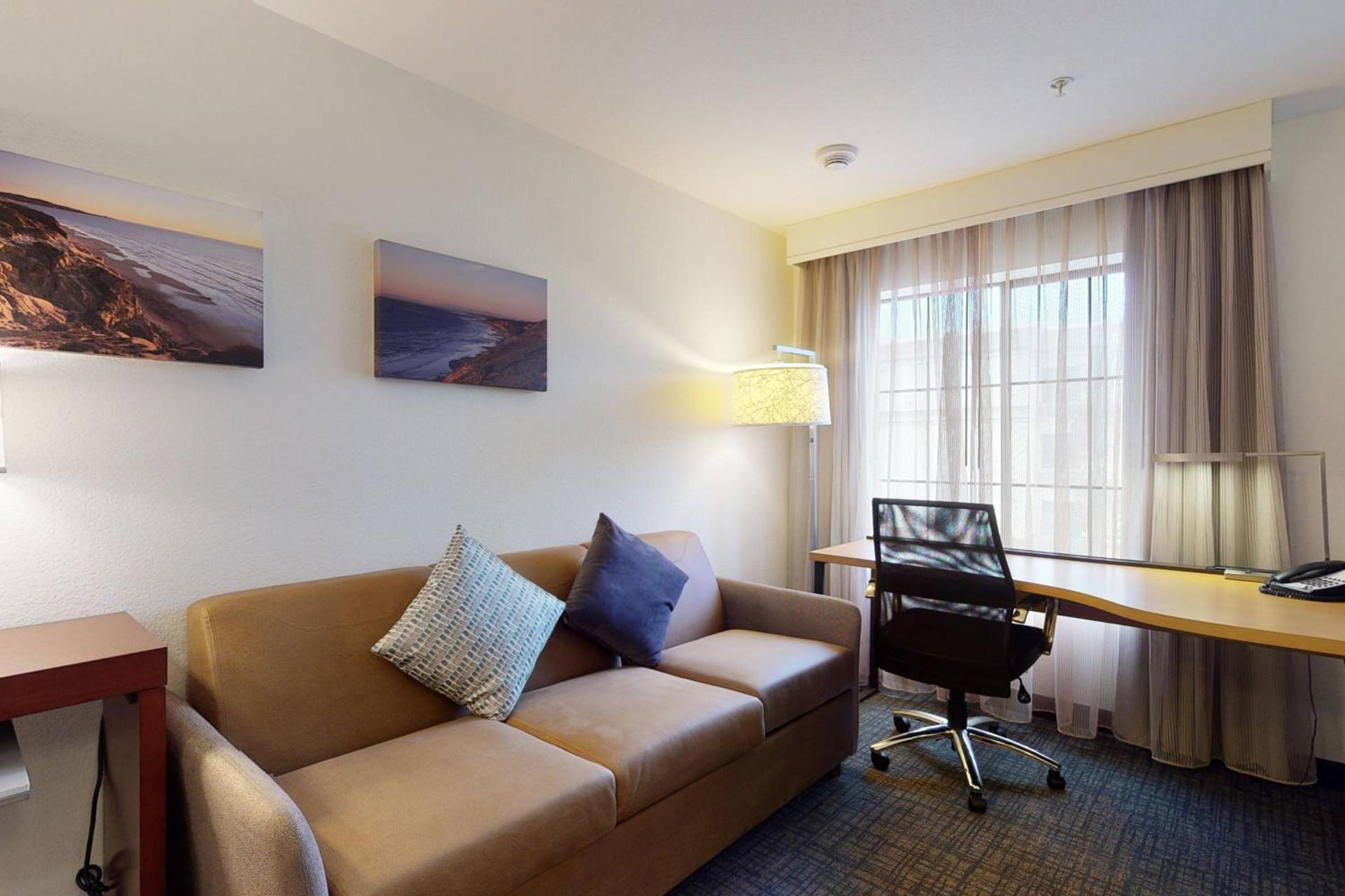 Residence Inn San Diego Del Mar photo 5