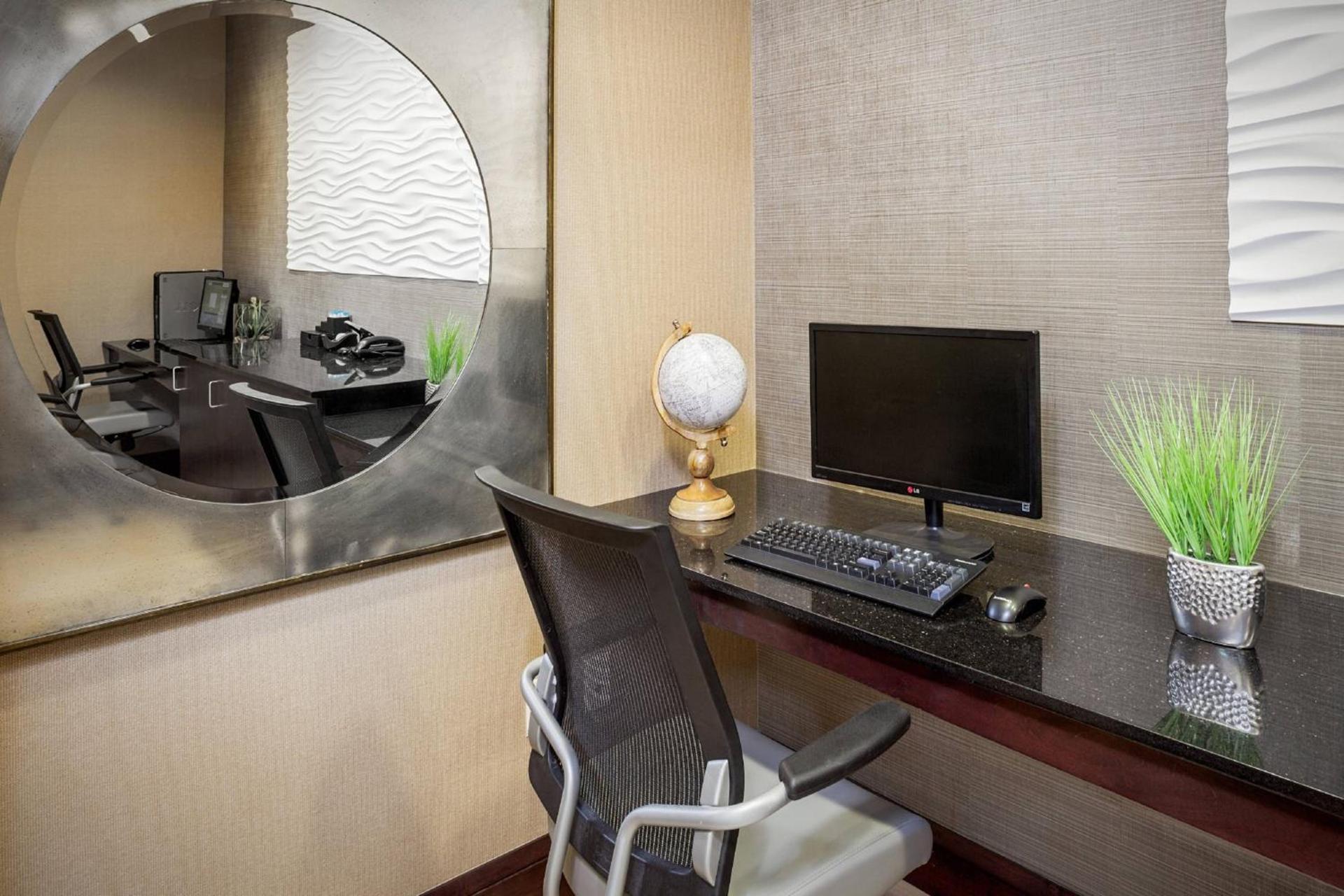 SpringHill Suites by Marriott Modesto photo 19