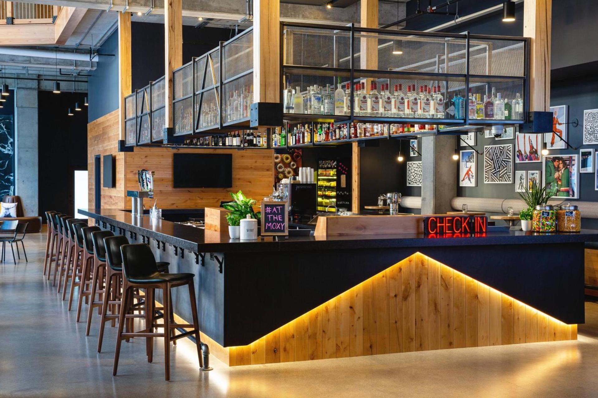 Moxy Minneapolis Downtown photo 3