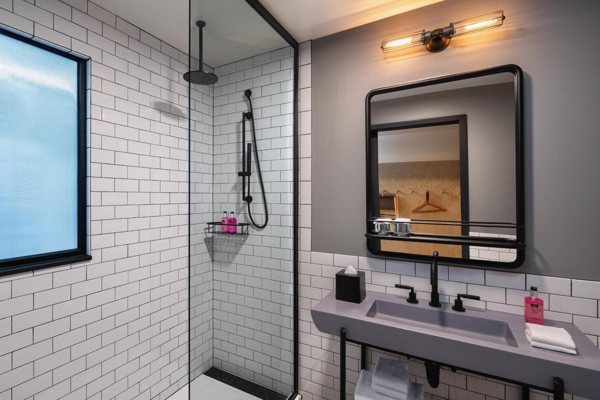 Moxy Minneapolis Downtown photo 9