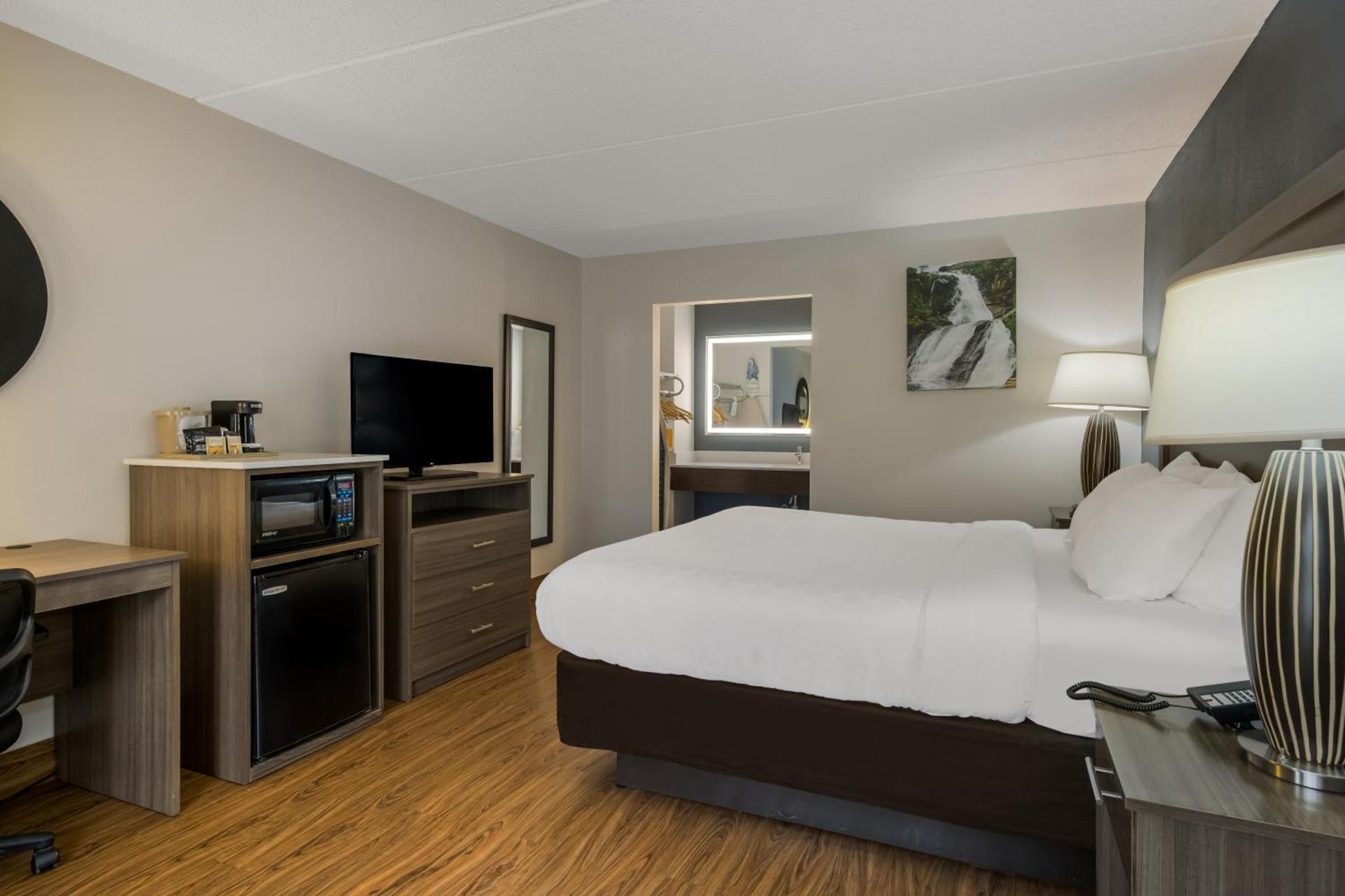 Quality Inn Asheville Airport photo 37