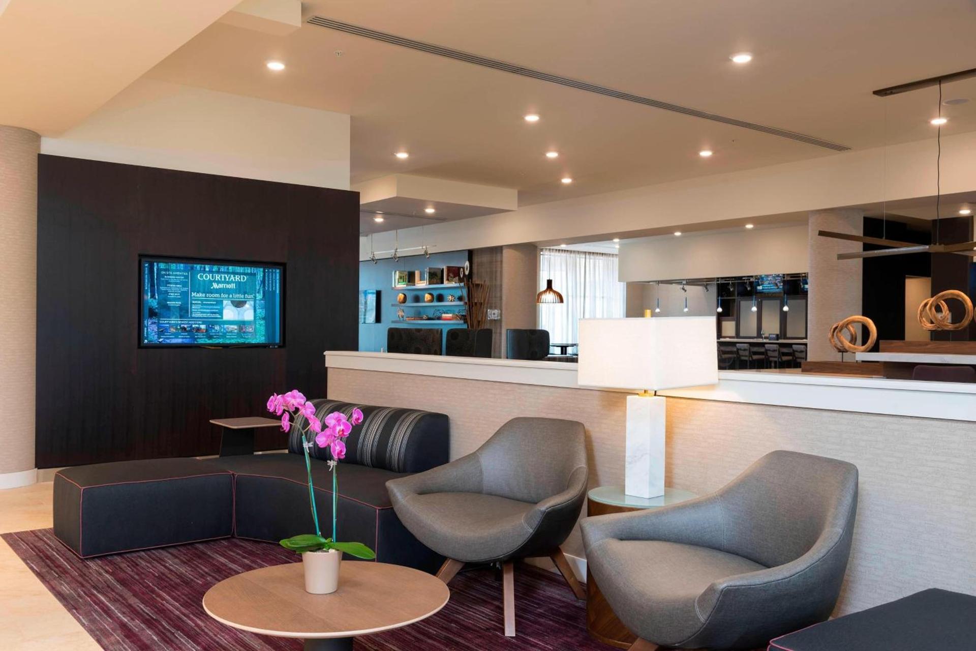Courtyard by Marriott Mt. Pleasant at Central Michigan University photo 15