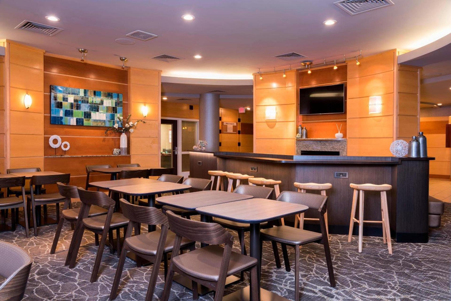 SpringHill Suites Midland photo 3