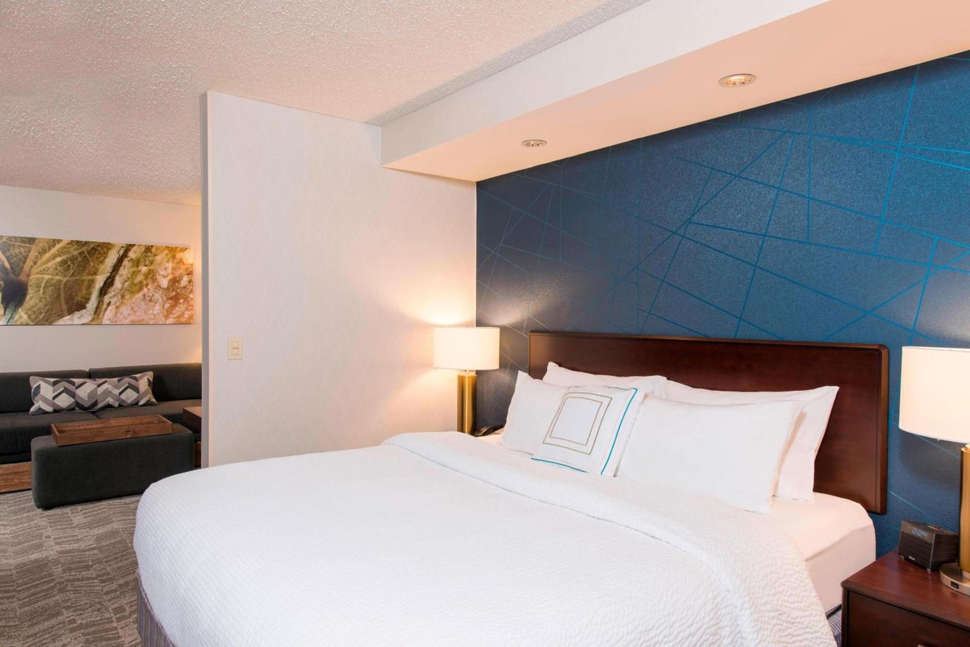 SpringHill Suites Midland photo 9