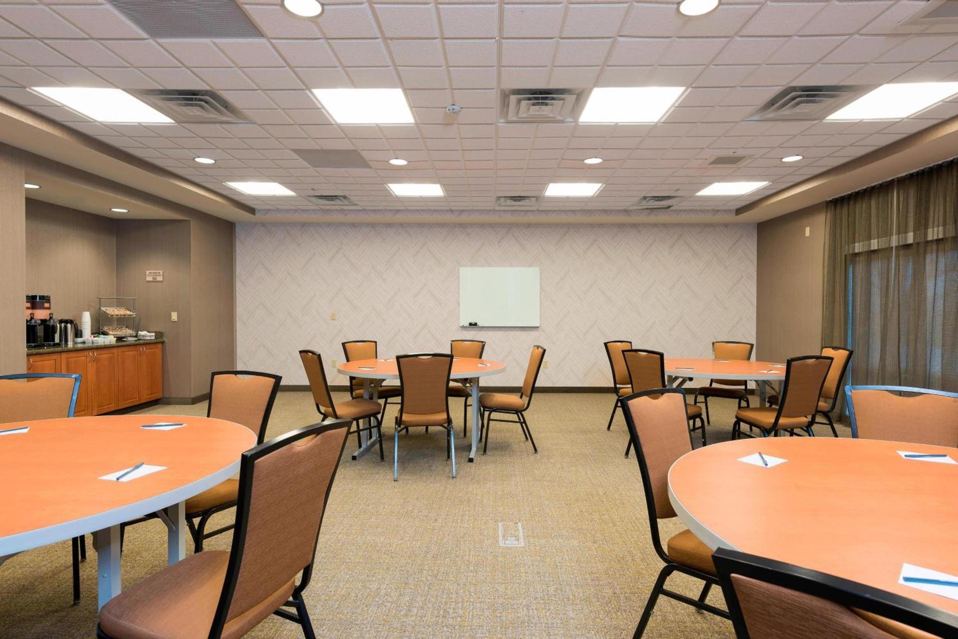 SpringHill Suites Midland photo 23