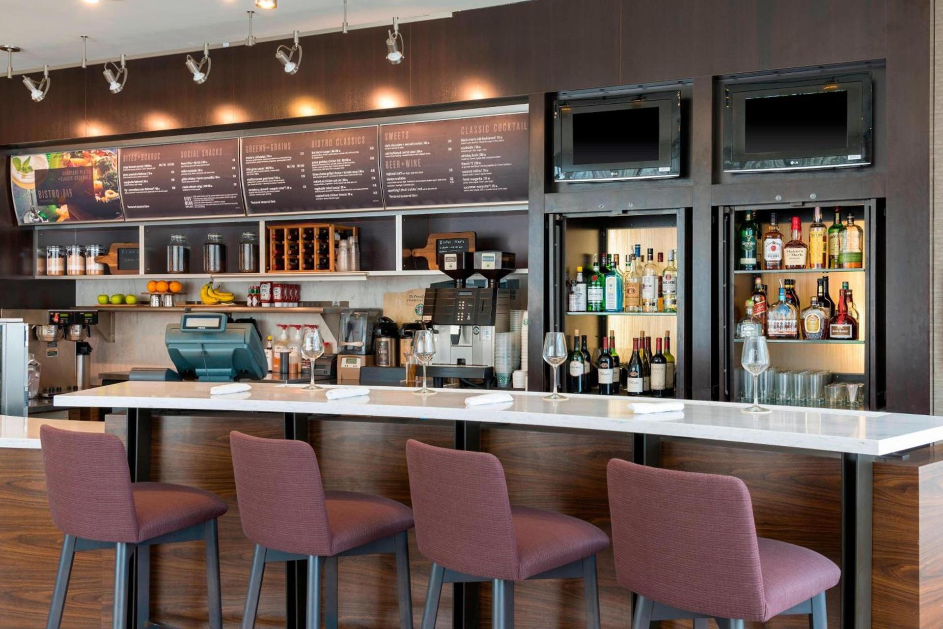 Courtyard by Marriott Louisville Downtown photo 33