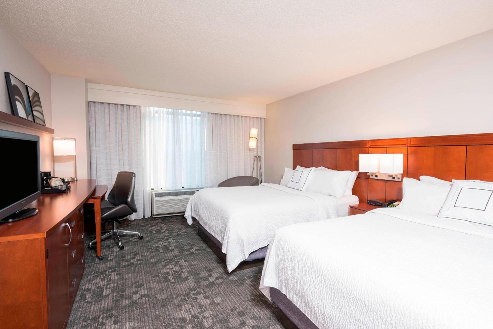 Courtyard by Marriott Louisville Downtown photo 7