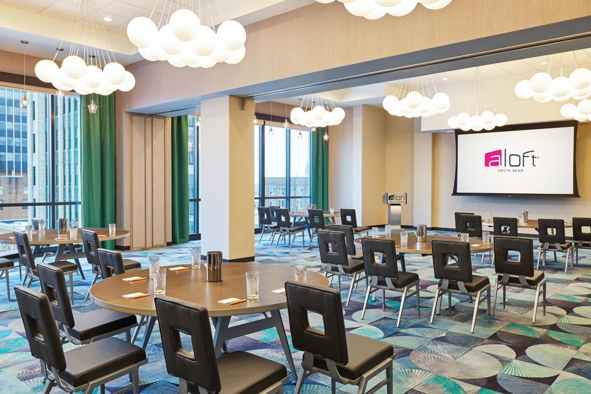 Aloft by Marriott South Bend photo 21