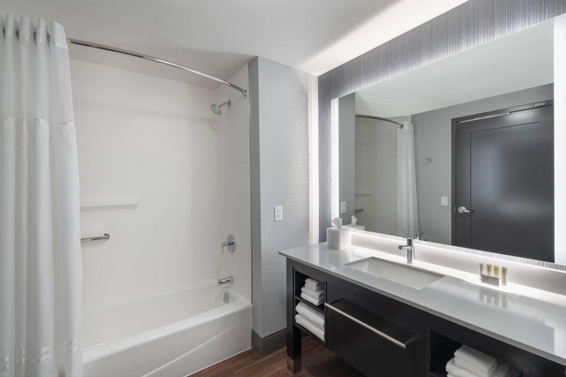 Residence Inn by Marriott Manchester Downtown photo 14
