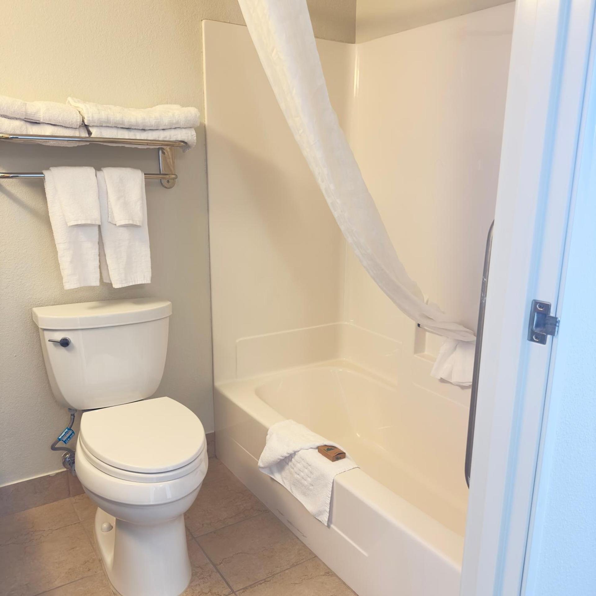 Sleep Inn & Suites near Spirit Mountain photo 3