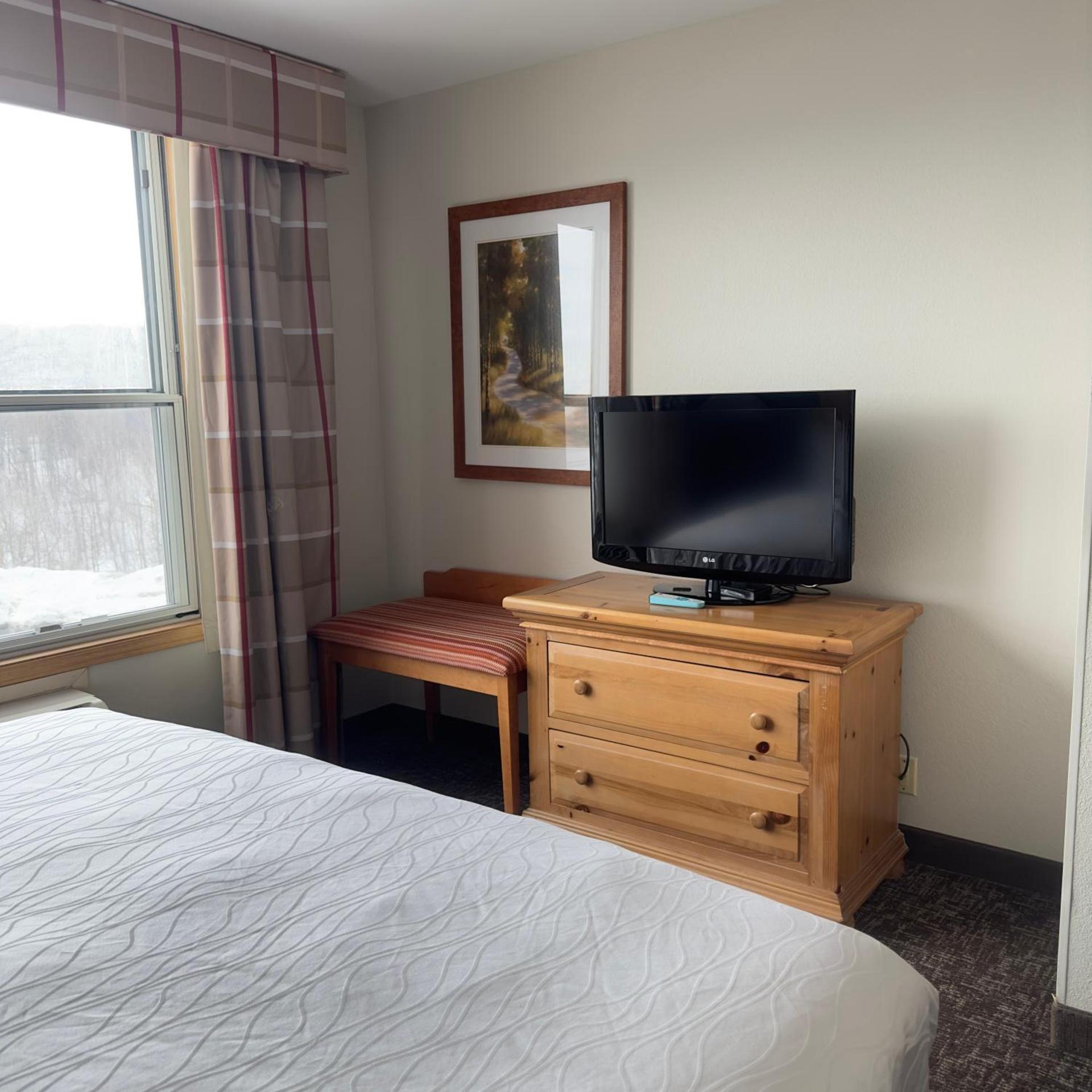 Sleep Inn & Suites near Spirit Mountain photo 27