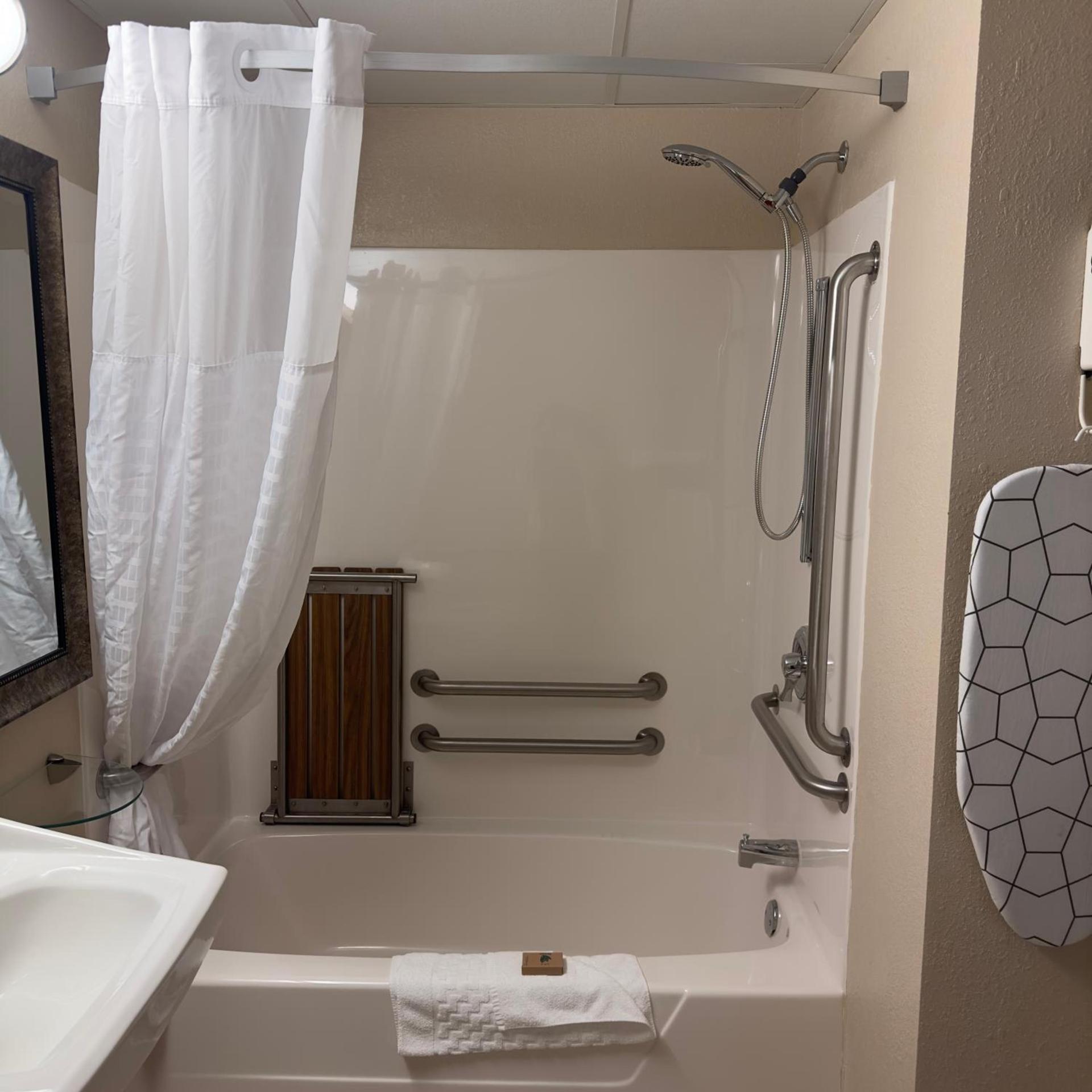 Sleep Inn & Suites near Spirit Mountain photo 8