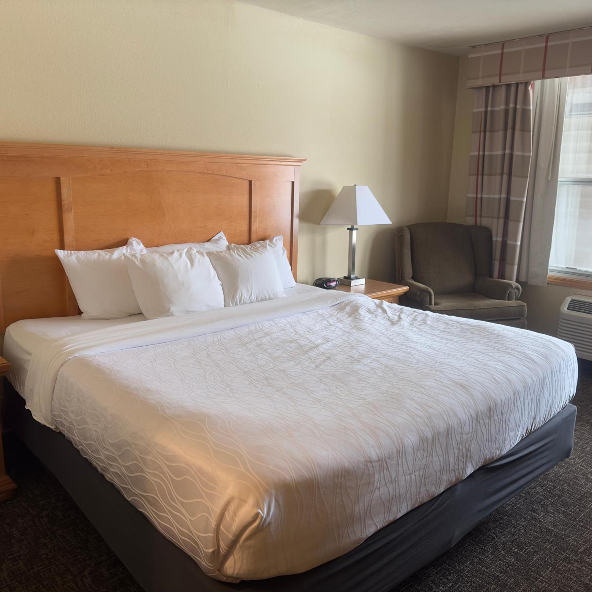 Sleep Inn & Suites near Spirit Mountain photo 23