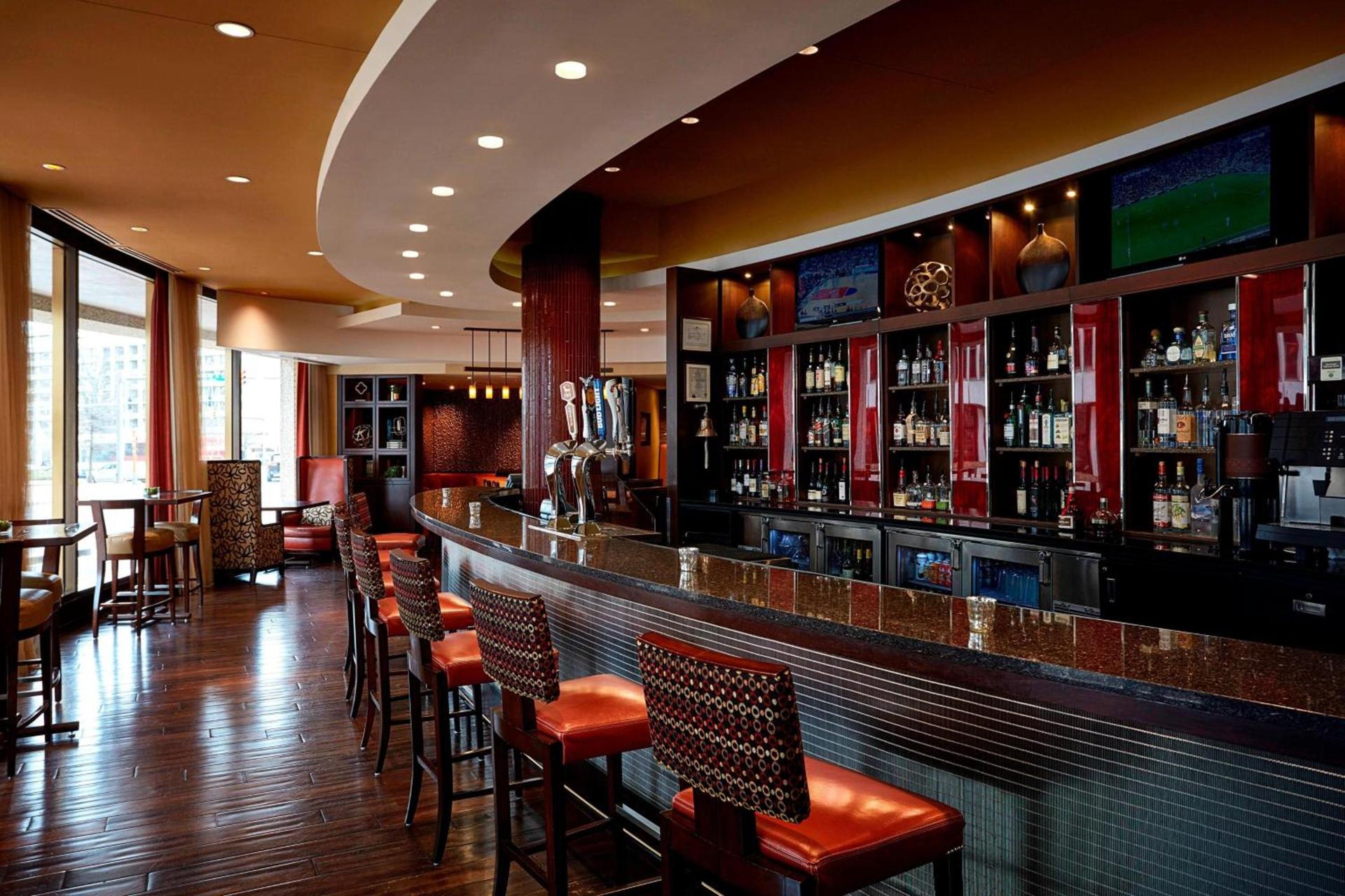 AC Hotel by Marriott Arlington National Landing photo 25