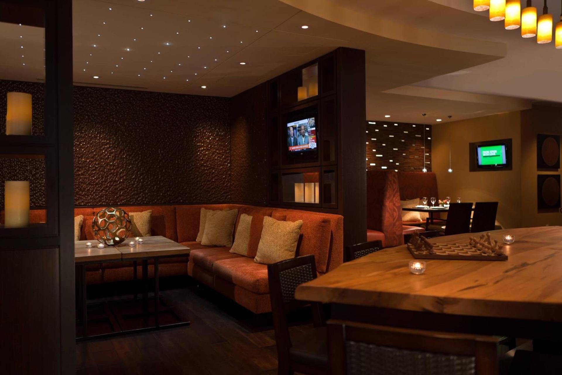 AC Hotel by Marriott Arlington National Landing photo 22