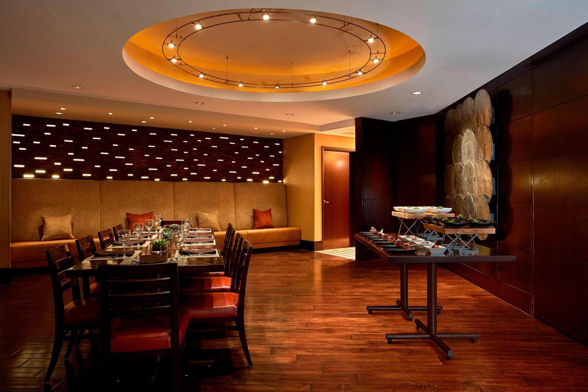 AC Hotel by Marriott Arlington National Landing photo 24