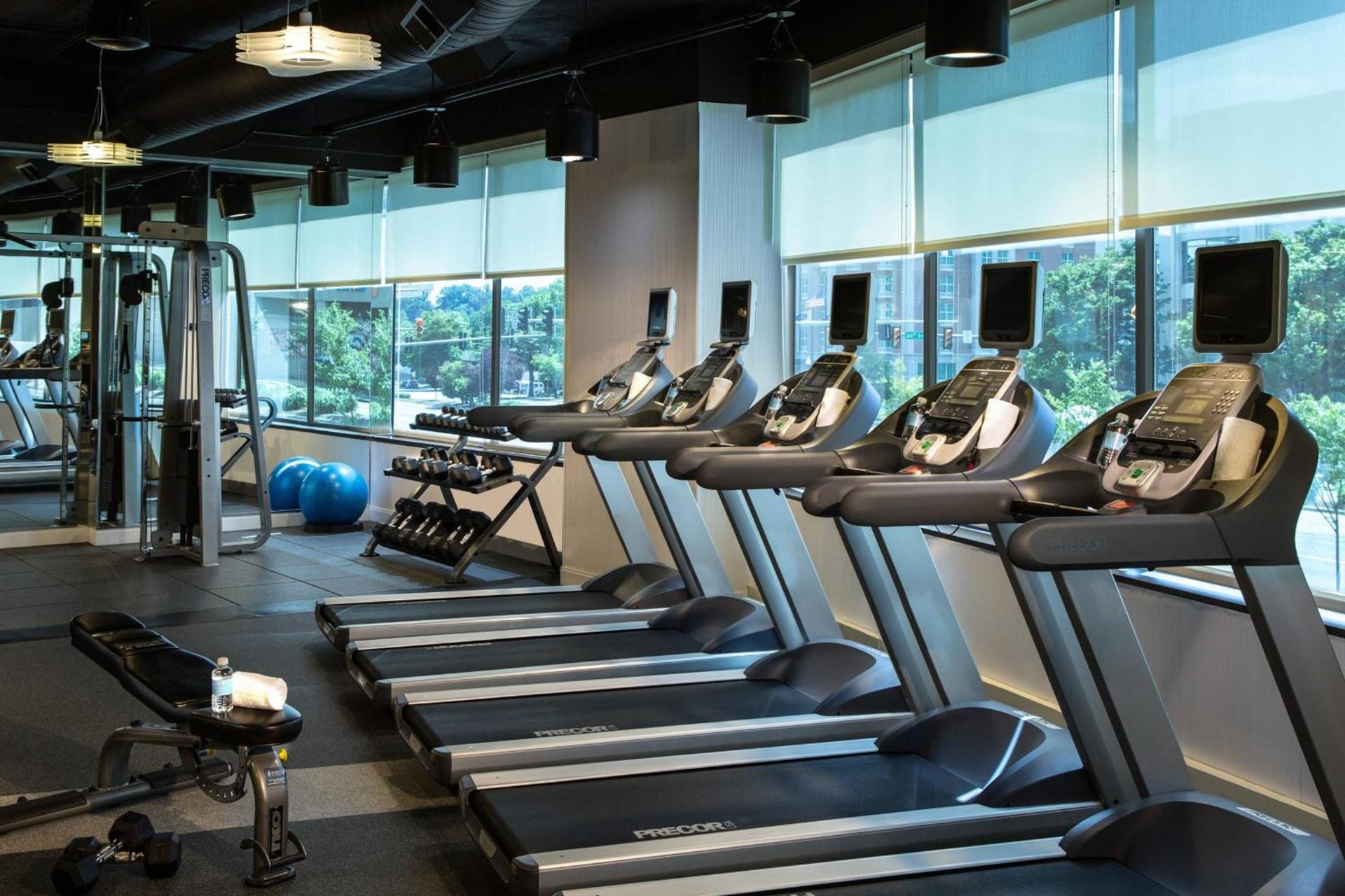 AC Hotel by Marriott Arlington National Landing photo 38