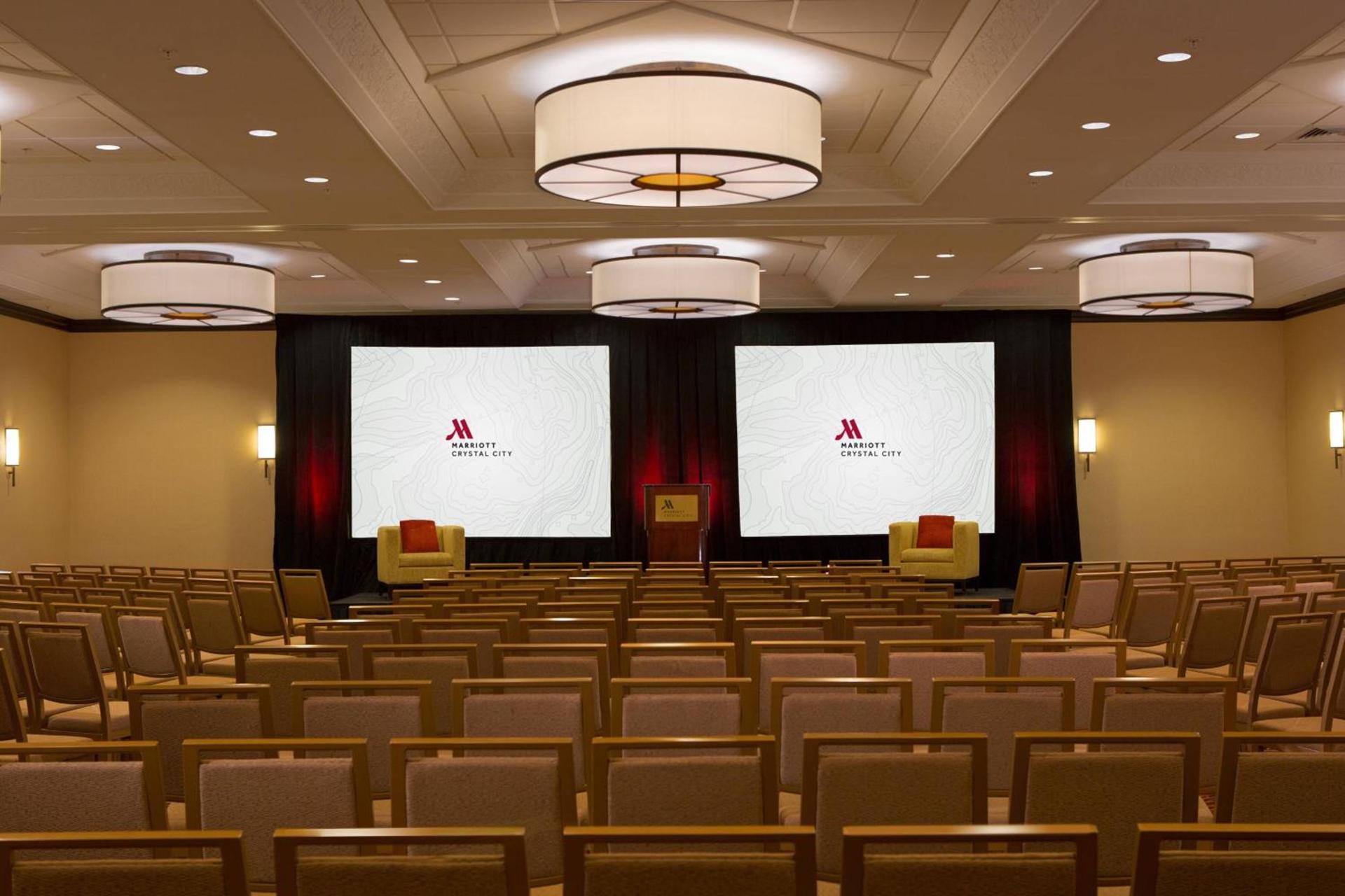 AC Hotel by Marriott Arlington National Landing photo 42